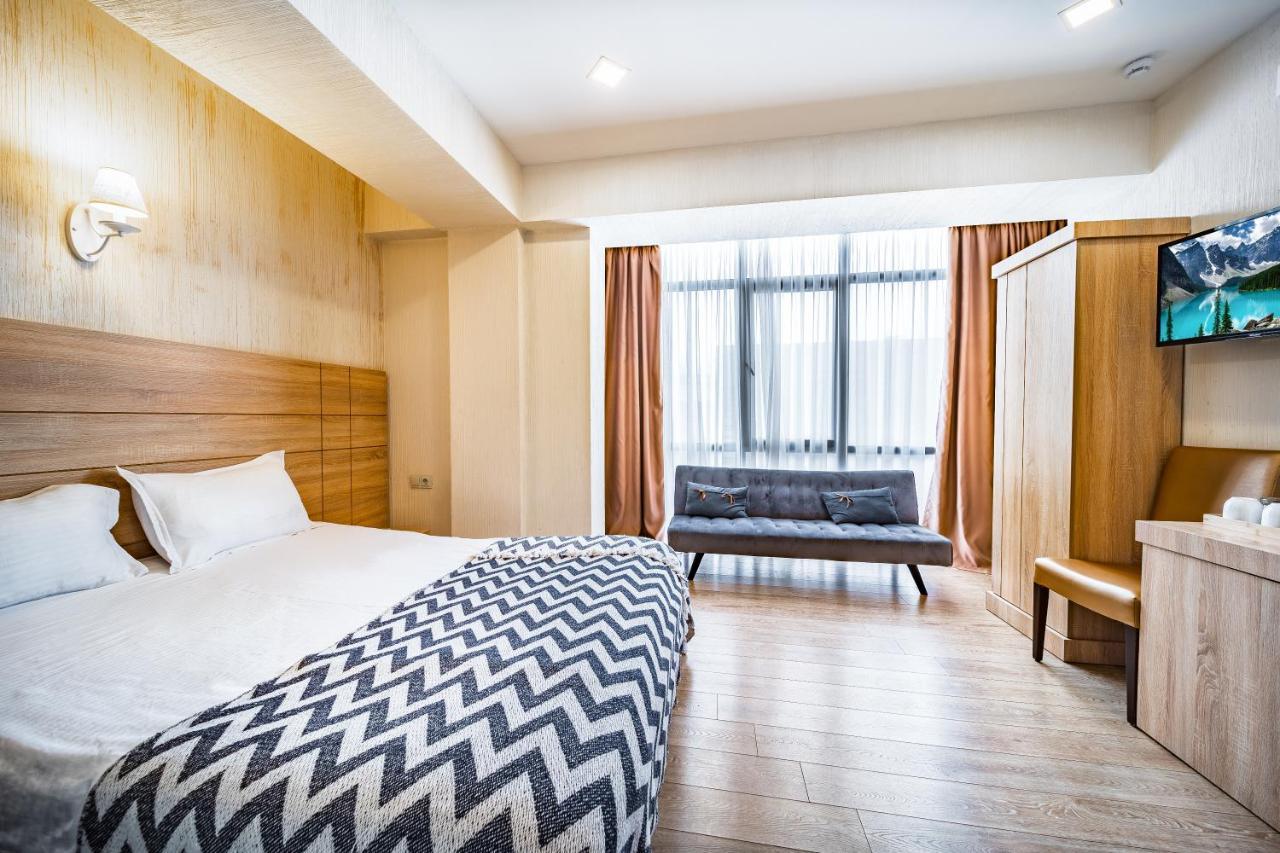 Bm Plaza Hotel Bakuriani Kültér fotó