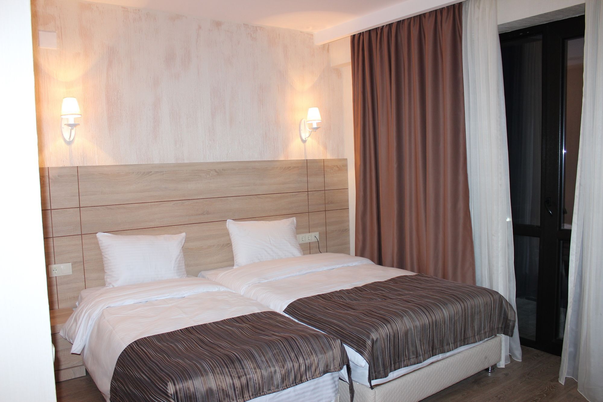 Bm Plaza Hotel Bakuriani Kültér fotó